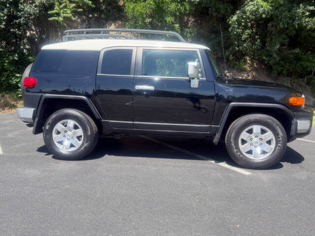 toyota fj cruiser 2008 JTEBU11F68K016253 image toyota fj cruiser 2008 JTEBU11F68K016253 image
